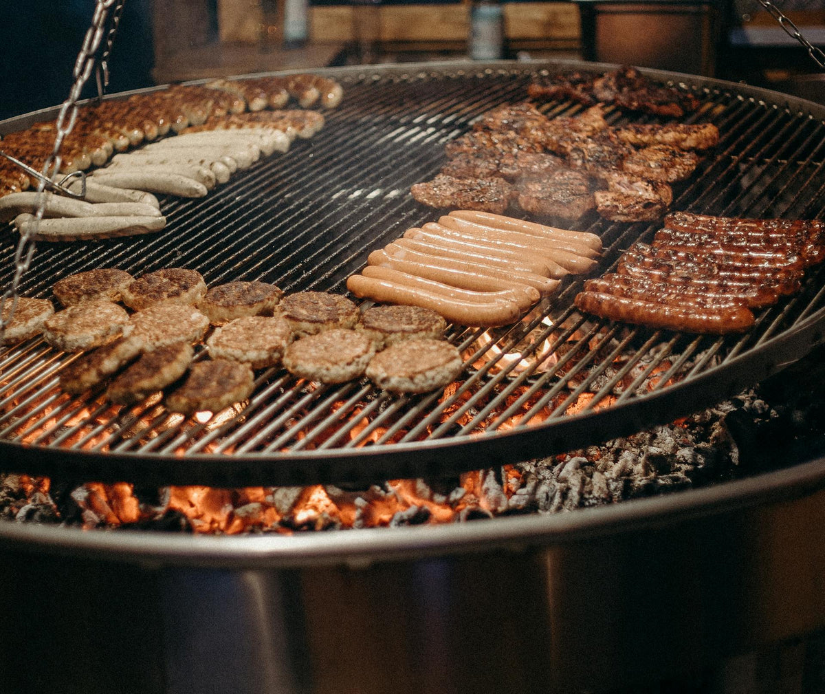 Carne alla griglia sulla brace